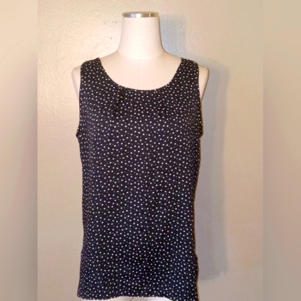 #64 Black Loft Top !